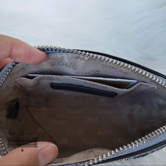 NWT Michael Kors Emmy Travel Case Pouch Makeup - Picture 7 of 8